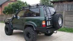 Expediční zahrádka Nissan Patrol Y61 GU4 3dv. Expediční zahrádka Nissan Patrol Y61 GU4 3dv.